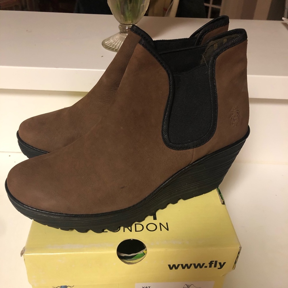 👏lower price👏FLY brown bootie boot